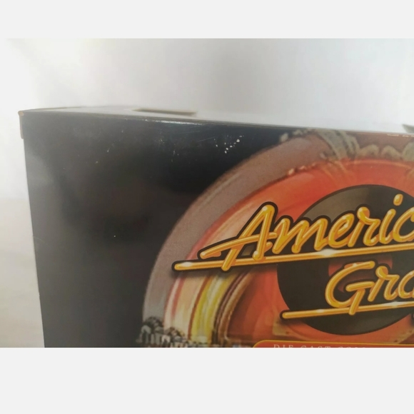 Motor Max 1:24 American Graffiti 1964 1/2 Mustang - Picture 5 of 9